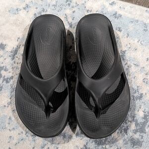 Oofos Black Slide Sandals
